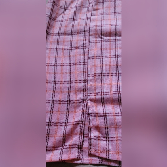 Pink plaid mini skirt - Picture 4 of 5